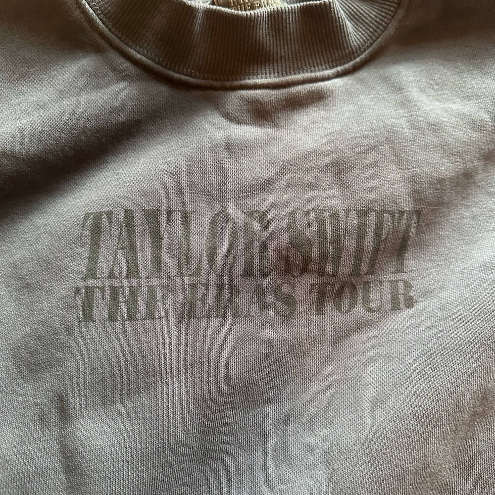 Taylor Swift Eras Tour Blue Crewneck XS